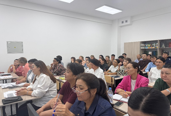 Жалпыға бірдей құқықтық оқыту бойынша лицей ұстаздарымен өткізілген іс-шаралар